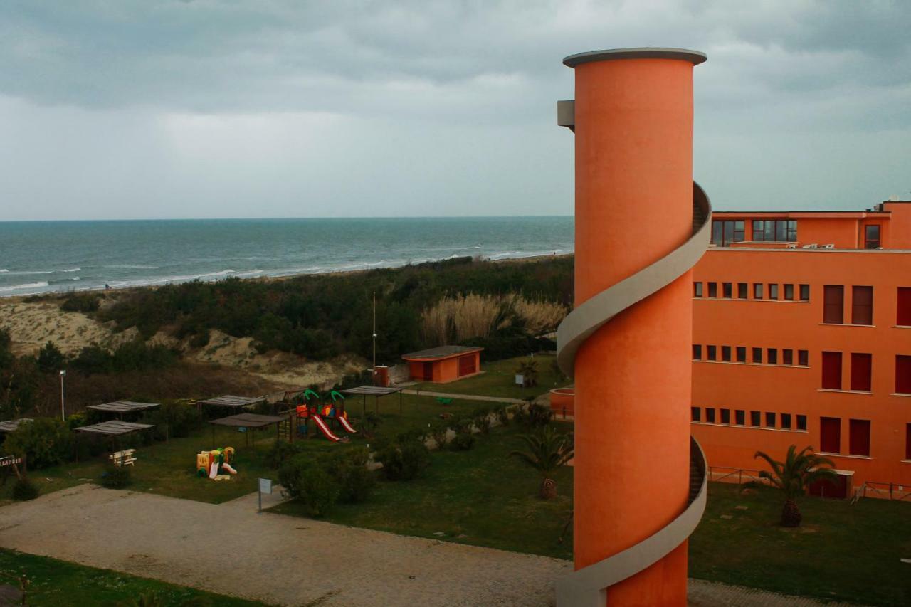 Appartamento Vicino Alla Spiaggia Calambrone Luaran gambar